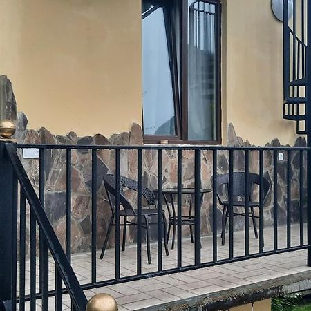 Guest House Bochora Боржомі Екстер'єр фото