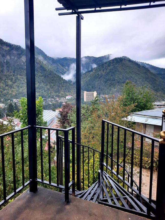 Guest House Bochora Боржомі Екстер'єр фото